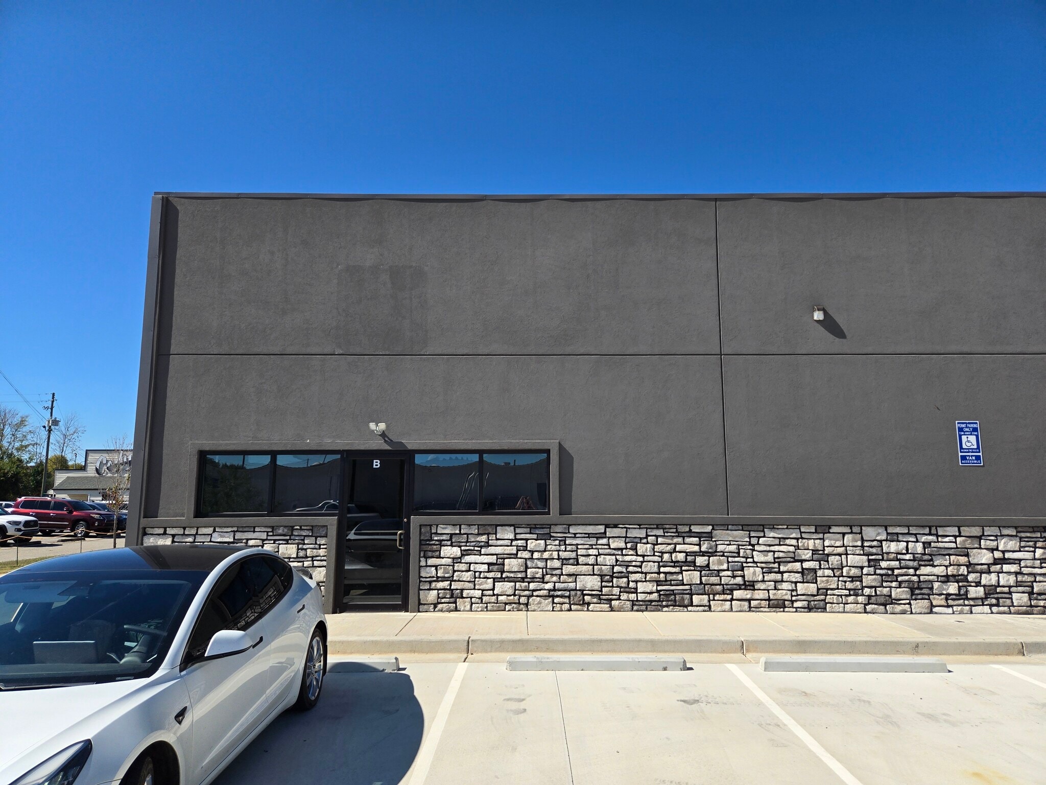 671 S Erwin St, Cartersville, GA à louer Photo intérieure- Image 1 de 9