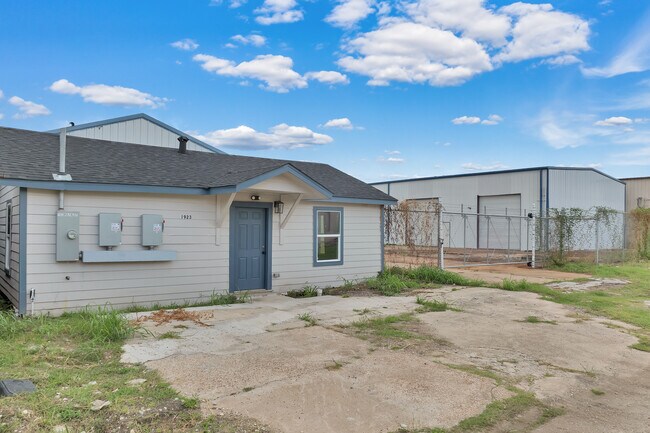 Plus de détails pour 1923 Kolfahl St, Houston, TX - Industriel à louer
