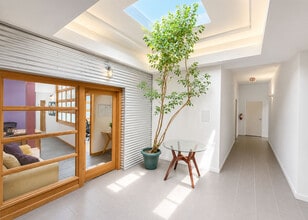 720 Market St, Kirkland, WA for lease Interior Photo- Image 2 of 5