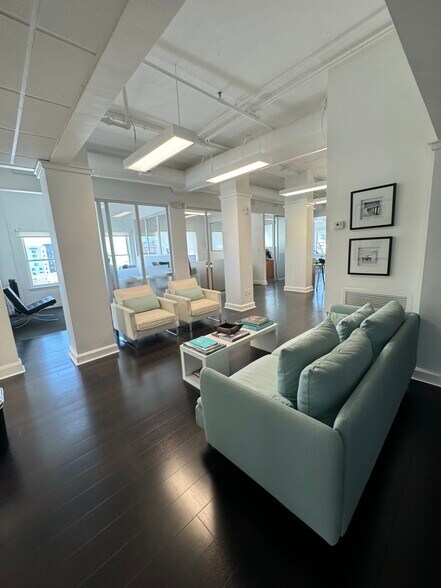 120 S Olive Ave, West Palm Beach, FL à vendre - Photo intérieure - Image 2 de 14