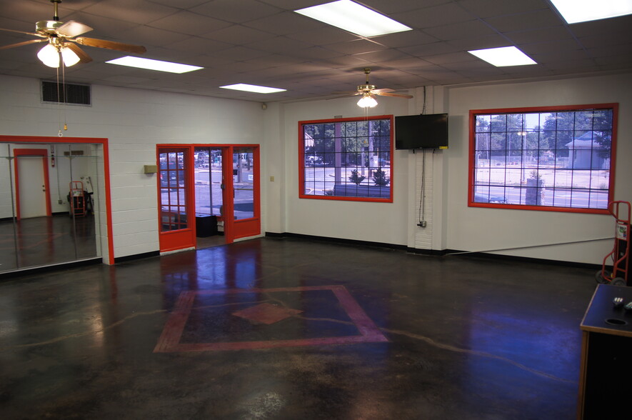 1124 S Battery St, Little Rock, AR for lease - Interior Photo - Image 2 of 7