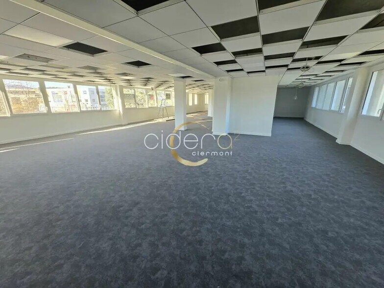 Office in Clermont-Ferrand for lease - Building Photo - Image 3 of 7