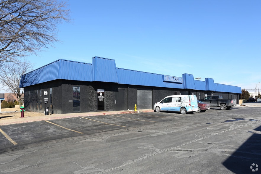 417 N Rawhide Dr, Olathe, KS à vendre - Photo principale - Image 2 de 7