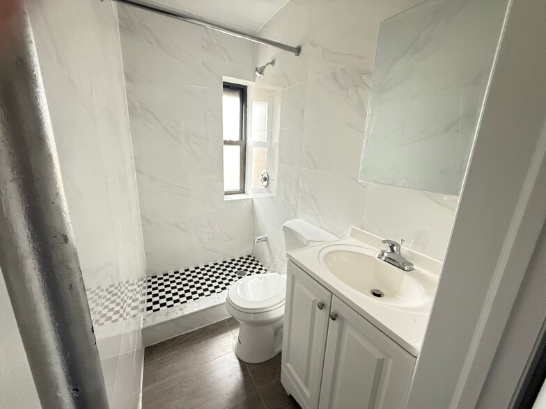 297 St Nicholas Ave, Ridgewood, NY for sale - Building Photo - Image 2 of 8