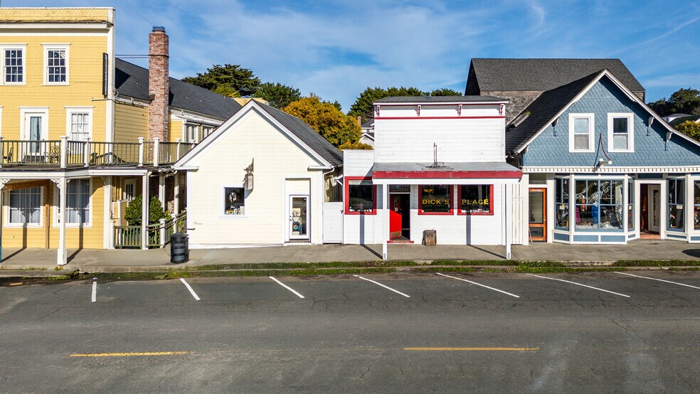 45070 Main St, Mendocino, CA à vendre - Photo du bâtiment - Image 2 de 10