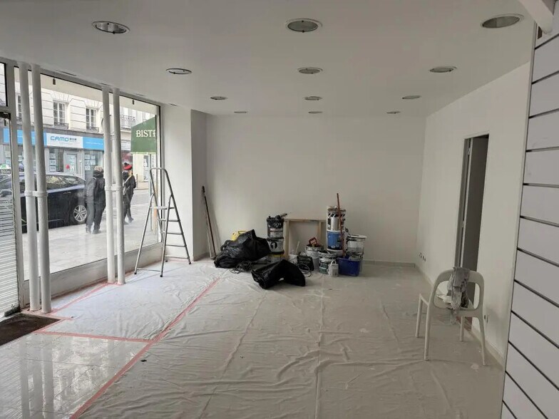 Commerce de détail dans Paris à louer - Photo du bâtiment - Image 3 de 8