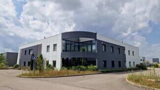 Plus de détails pour 71 Impasse De La Balme, Saint-Priest - Bureau, Local d'activités à louer