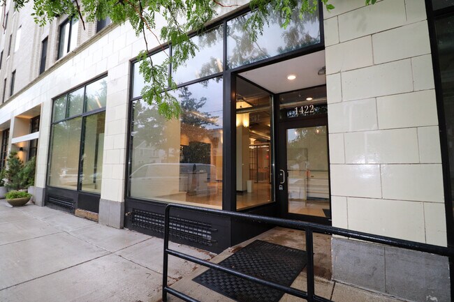 More details for 1415 Lake Dr SE, Grand Rapids, MI - Retail for Lease