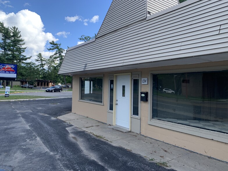 124 Munson Ave, Traverse City, MI for sale - Building Photo - Image 1 of 1