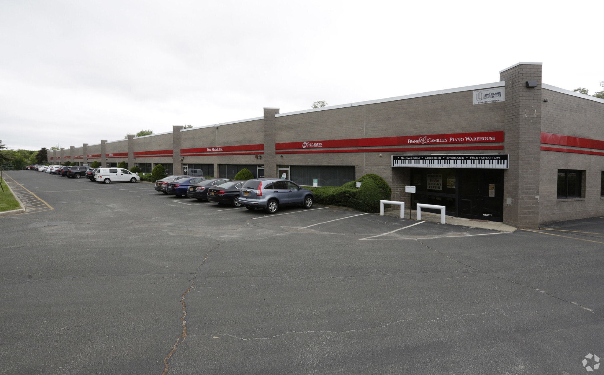 275 Marcus Blvd, Hauppauge, NY for lease Primary Photo- Image 1 of 4