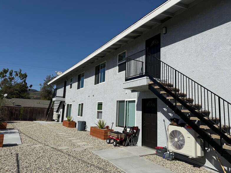 176-182 W Ramona St, Ventura, CA à vendre - Photo du bâtiment - Image 2 de 9