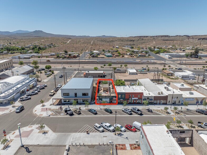 232 E Beale St, Kingman, AZ à vendre - Photo du bâtiment - Image 2 de 17