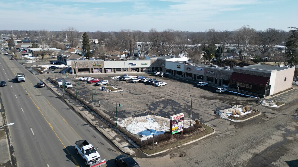 2807-2867 Orchard Lake Rd, Sylvan Lake, MI for lease - Primary Photo - Image 1 of 19