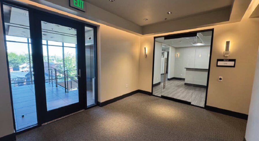 560 Mill St, Reno, NV à louer - Photo du bâtiment - Image 3 de 4