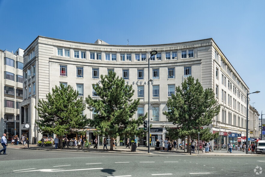 Derby Sq, Liverpool for lease - Building Photo - Image 2 of 4