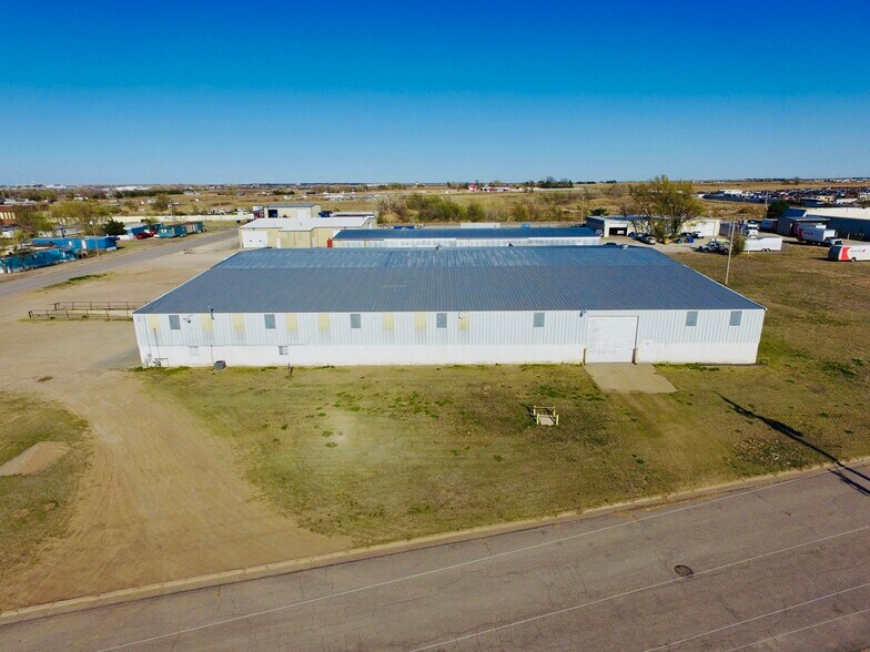 1304 Rath Ave, Dodge City, KS for sale - Building Photo - Image 2 of 34