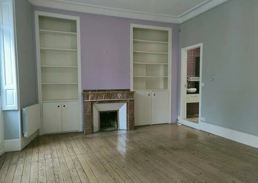 Passage Saint-Antoine, Paris for lease - Interior Photo - Image 2 of 3