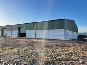 Old Stafford Rd, Wolverhampton à louer Photo du bâtiment- Image 1 de 4