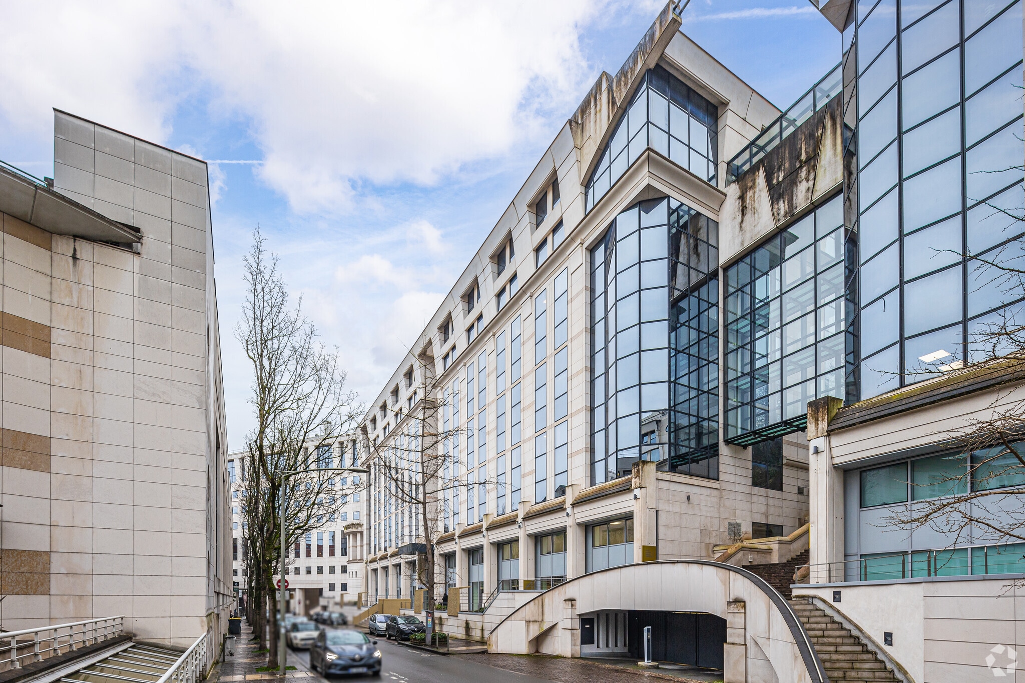 3-5 Avenue De La Cristallerie, Sèvres for lease Primary Photo- Image 1 of 4