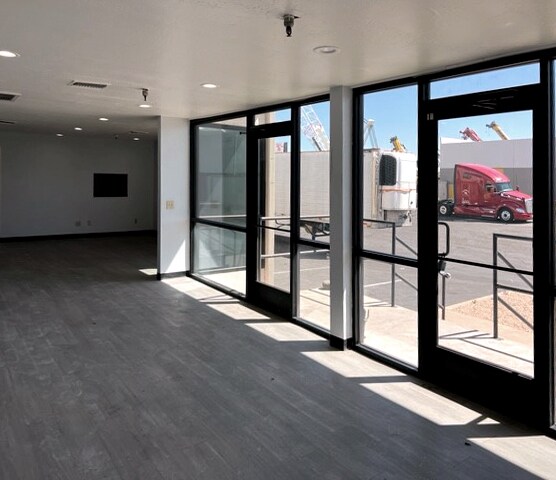 34 N 45th Ave, Phoenix, AZ à louer - Photo du bâtiment - Image 3 de 22