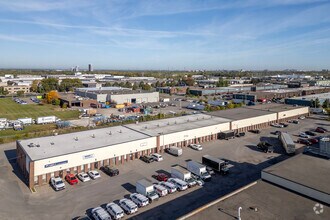 2900-2990 Rue Halpern, Montréal, QC - AÉRIEN  Vue de la carte