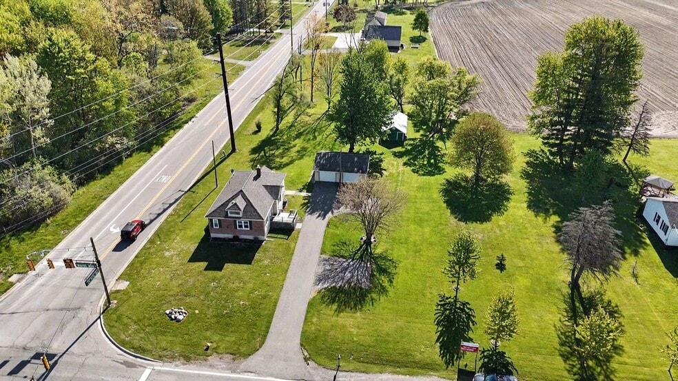 52900 North Ave, Macomb, MI à vendre - Photo du bâtiment - Image 2 de 16