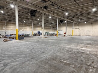 Plus de détails pour 150 NW 183rd St, North Miami, FL - Industriel/Logistique à louer