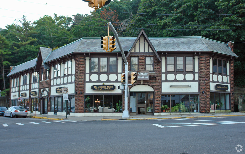 2-8 Main St, Roslyn, NY à vendre - Photo principale - Image 1 de 1