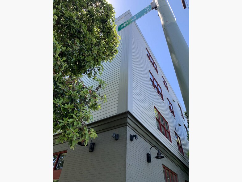 330 Franklin St, Oakland, CA à louer - Photo du bâtiment - Image 2 de 6