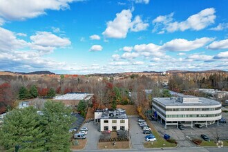 128 Radio Circle Dr, Mount Kisco, NY - Aérien  Vue de la carte