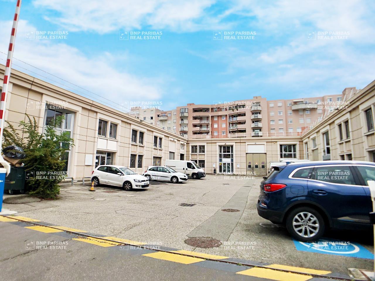 17-19 Rue Jean Bourgey, Villeurbanne à louer Photo du bâtiment- Image 1 de 13