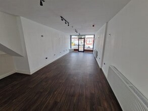 213 Seaview Rd, Wallasey for lease Interior Photo- Image 1 of 5
