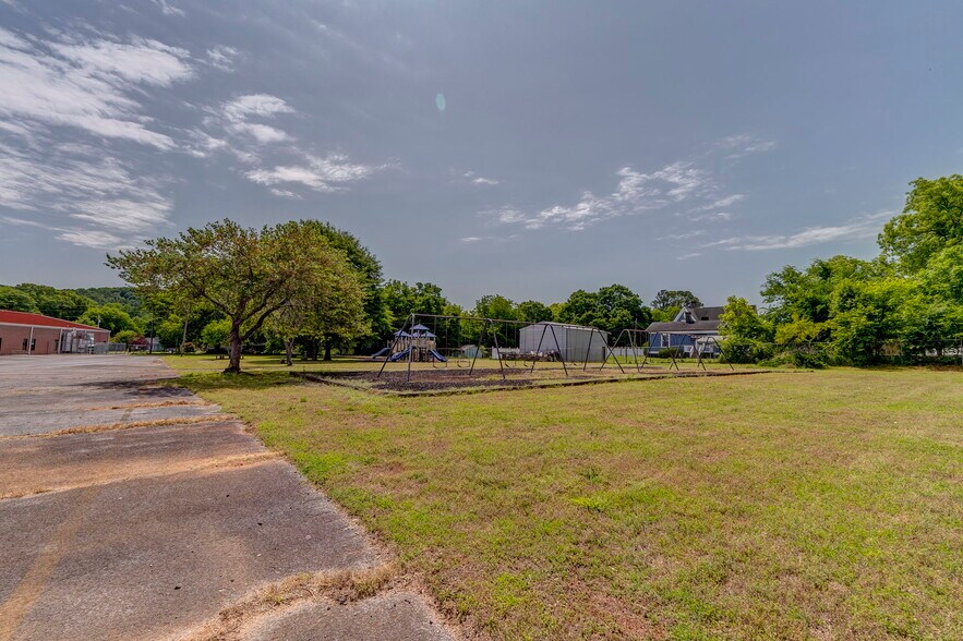 13 Rome Rd SW, Cave Spring, GA à vendre - Photo principale - Image 1 de 48