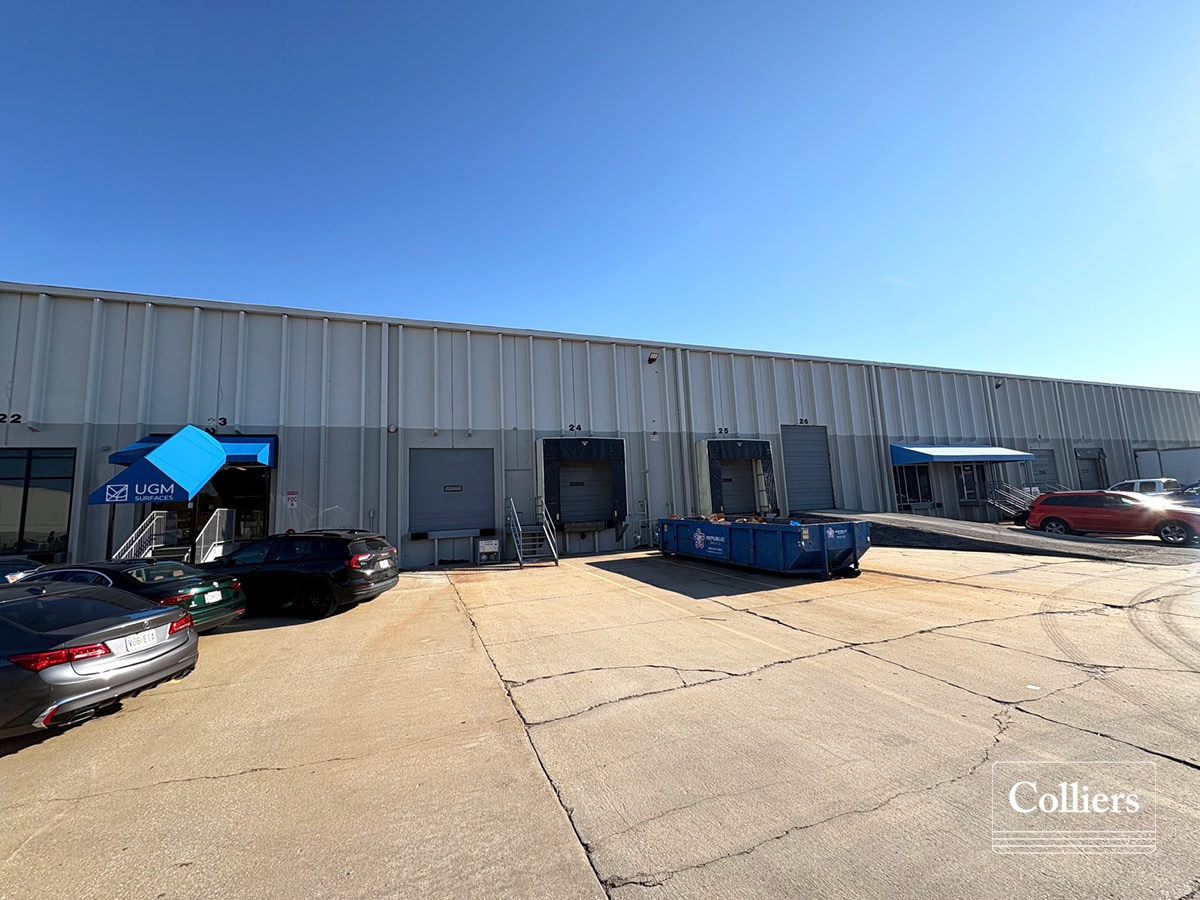 11401-11445 Moog Dr, Saint Louis, MO à louer Photo intérieure- Image 1 de 2