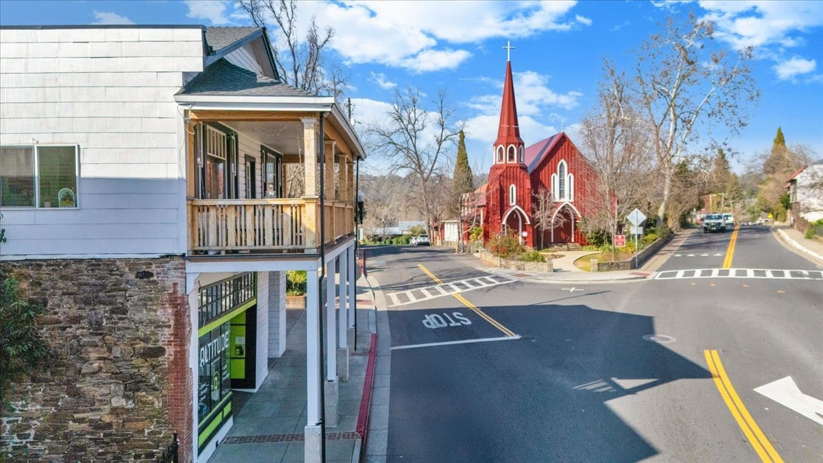 134 N Washington St, Sonora, CA for sale Primary Photo- Image 1 of 61