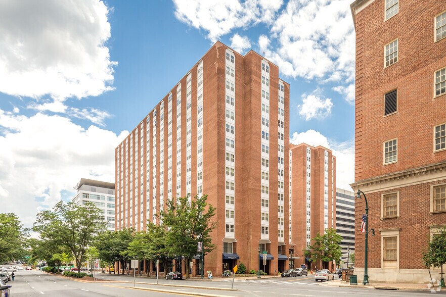 8610-8650 Georgia Ave, Silver Spring, MD à louer - Photo du bâtiment - Image 2 de 41