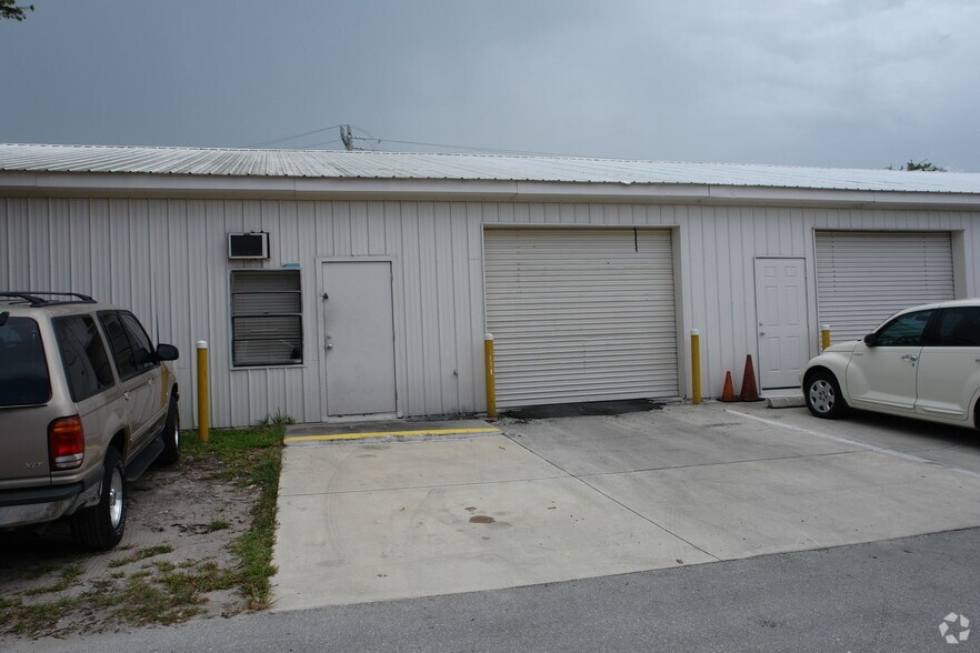 3339 SW 42nd Ave, Palm City, FL à vendre - Photo du bâtiment - Image 3 de 3
