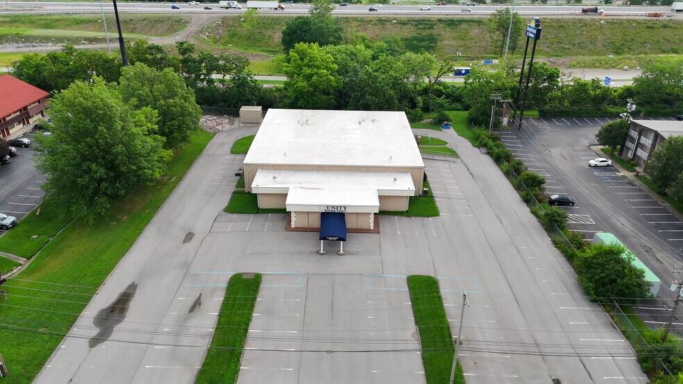 1975 Haggard Ct, Lexington, KY à vendre - Vidéo sur l’inscription commerciale - Image 2 de 55