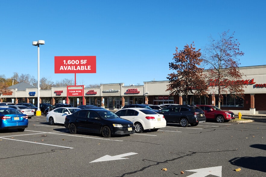 3241 Hwy 9, Freehold, NJ for lease - Building Photo - Image 1 of 10