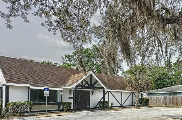 2017 W Main St, Leesburg, FL à louer - Photo du bâtiment - Image 2 de 37