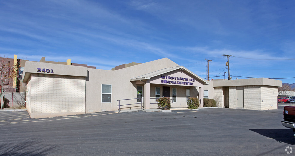 3401 Comanche Rd NE, Albuquerque, NM for sale - Primary Photo - Image 1 of 3