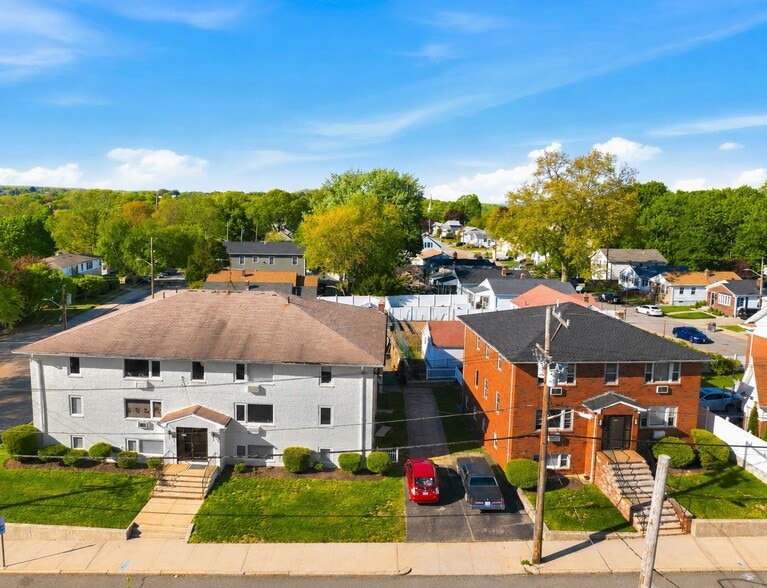 777-787 Admiral St, Providence, RI for sale - Building Photo - Image 3 of 17