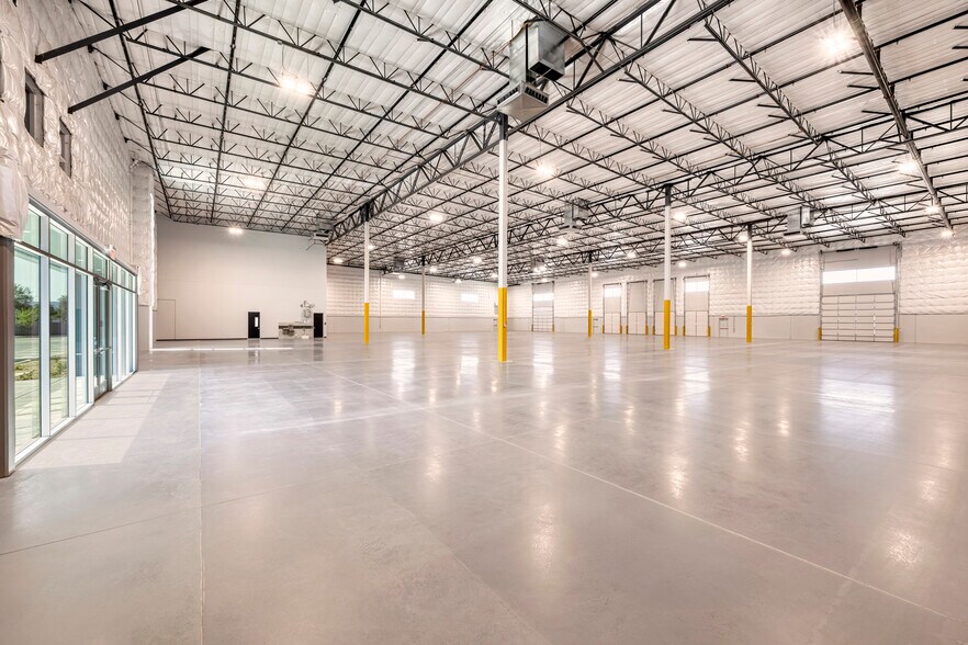 1800 E Sky Harbor Cir N, Phoenix, AZ à louer - Photo du bâtiment - Image 2 de 5