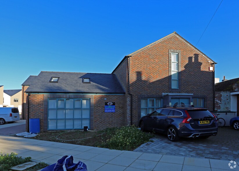 58A Station Rd, Hayling Island à louer - Photo du bâtiment - Image 2 de 2