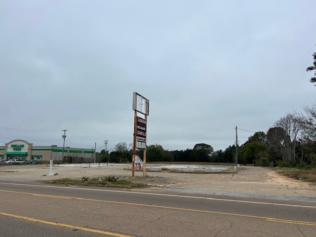 520 Craft St, Holly Springs, MS for sale - Building Photo - Image 1 of 7