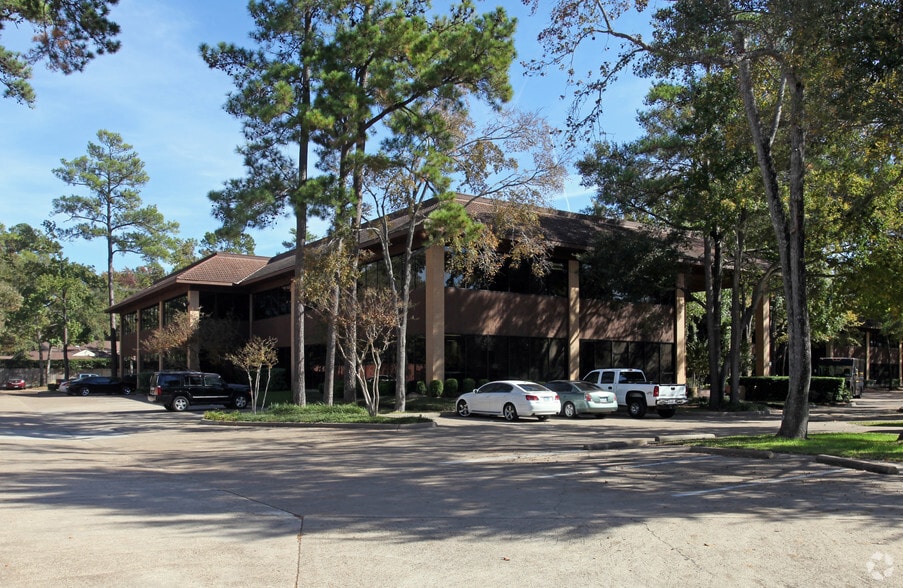 13910 Champion Forest Dr, Houston, TX for lease - Building Photo - Image 3 of 5