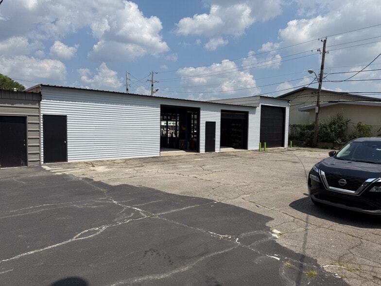 5955 E 21st St, Indianapolis, IN for sale - Building Photo - Image 3 of 13