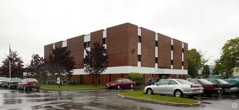 225 Boston St, Lynn, MA for lease - Building Photo - Image 2 of 22