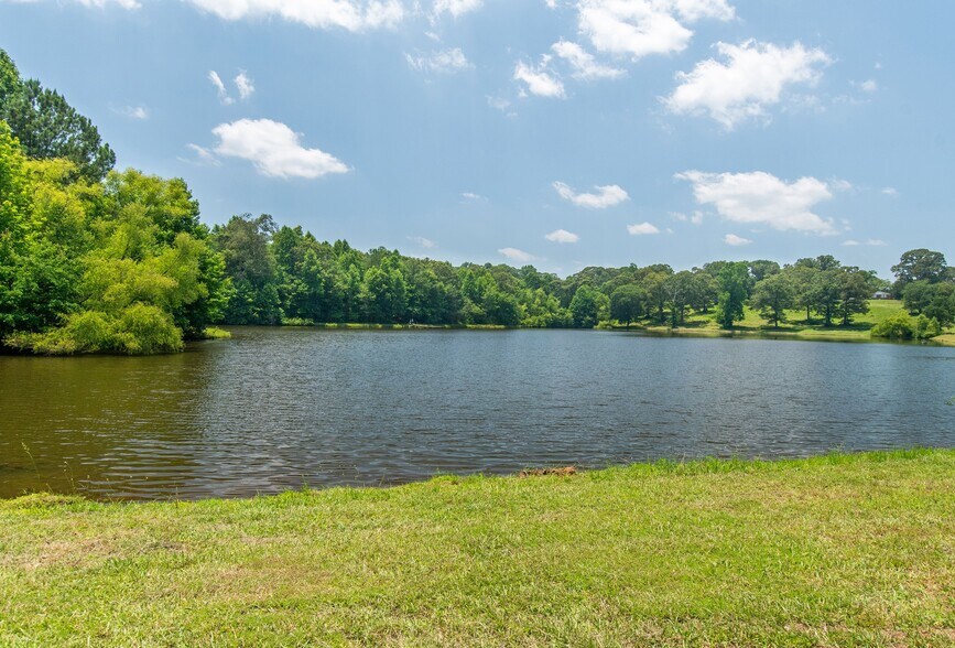 1358 W Highway 5, Roopville, GA à vendre - Photo du bâtiment - Image 2 de 13