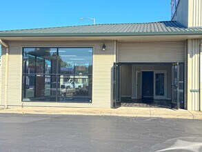 1022 Santa Rosa Ave, Santa Rosa, CA à louer Photo du bâtiment- Image 1 de 3